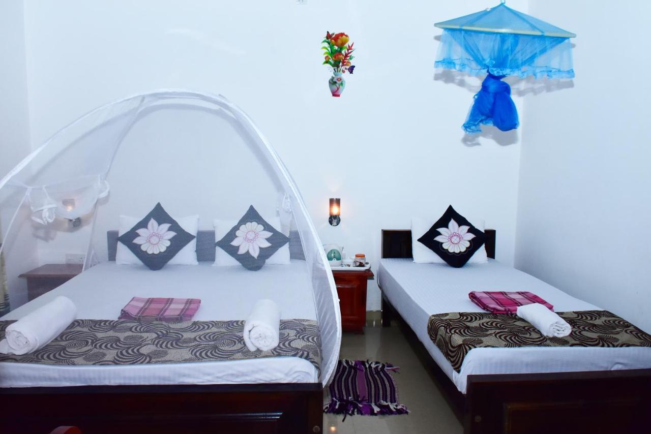 Hotel Nimjaya Удавалаве Екстер'єр фото